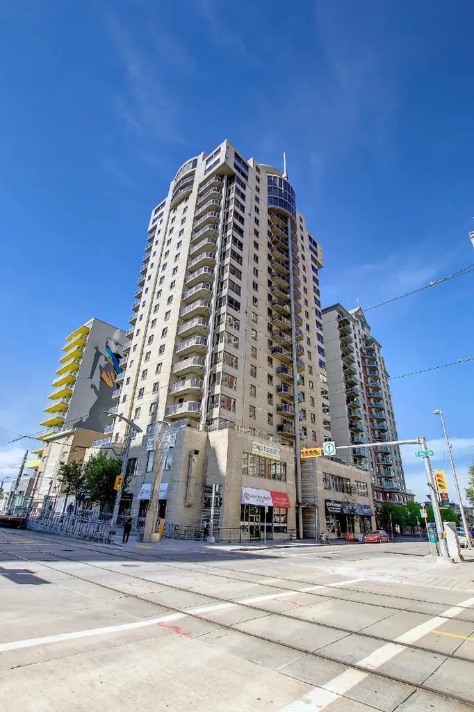 683 10 Street SW Calgary AB T2P 5G3