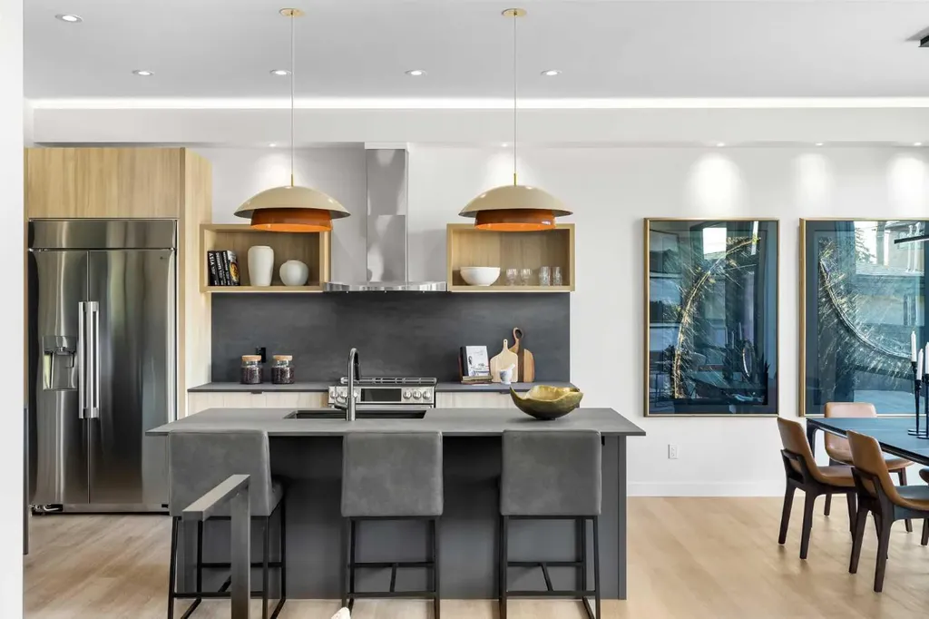 3B Willow Crescent SW Calgary AB T3C 3B8