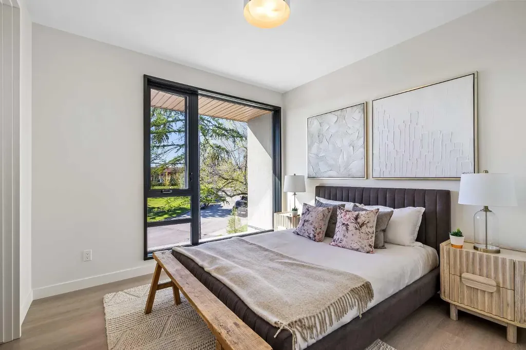 3B Willow Crescent SW Calgary AB T3C 3B8