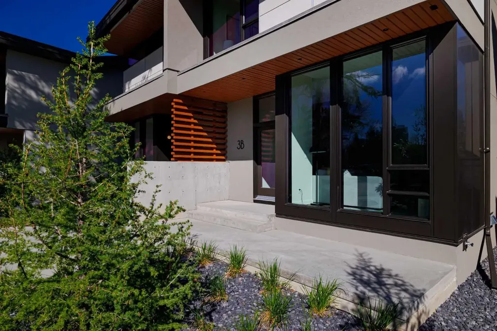 3B Willow Crescent SW Calgary AB T3C 3B8