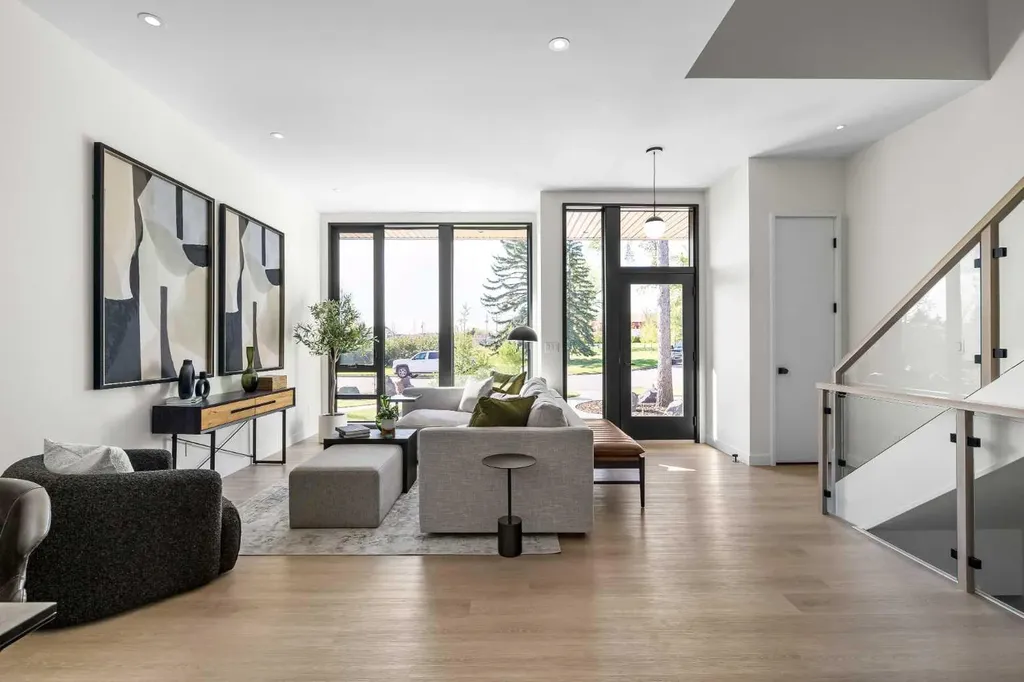 3B Willow Crescent SW Calgary AB T3C 3B8