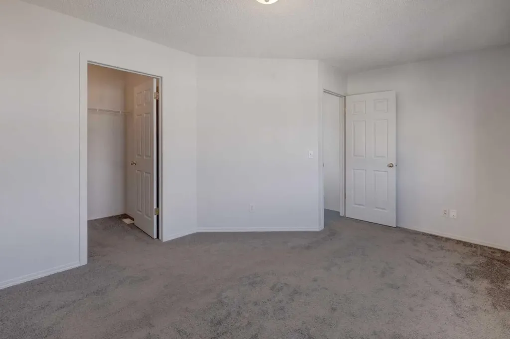 179 Saddlemead Green NE Calgary AB T3J 4M8
