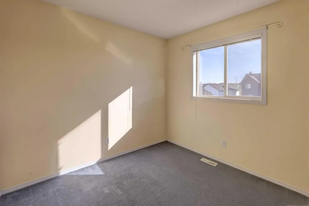 179 Saddlemead Green NE Calgary AB T3J 4M8