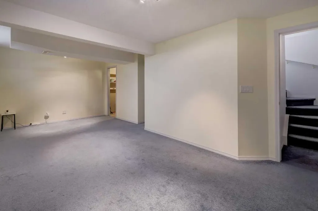179 Saddlemead Green NE Calgary AB T3J 4M8