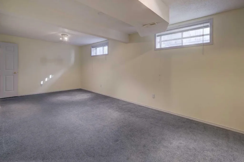 179 Saddlemead Green NE Calgary AB T3J 4M8