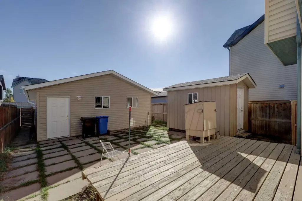 179 Saddlemead Green NE Calgary AB T3J 4M8