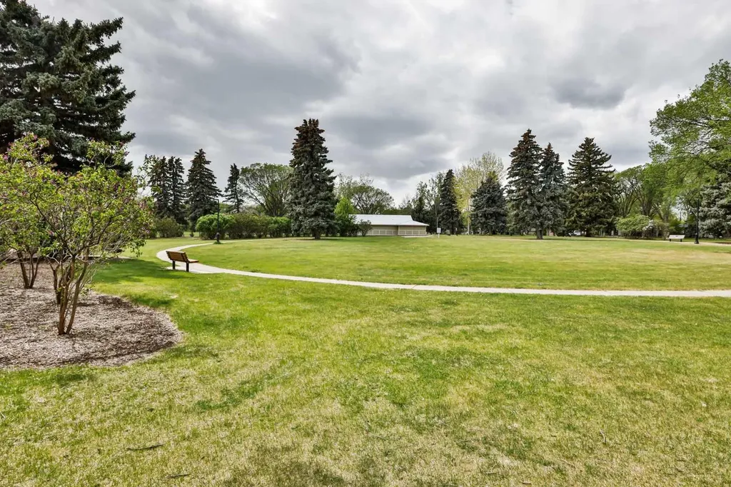 1047 16 Street S Lethbridge AB T1K 1X3