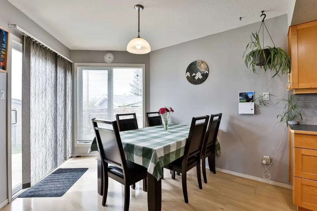 142 Peigan Court W Lethbridge AB T1K 7N2
