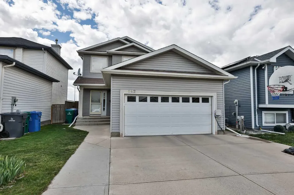 142 Peigan Court W Lethbridge AB T1K 7N2