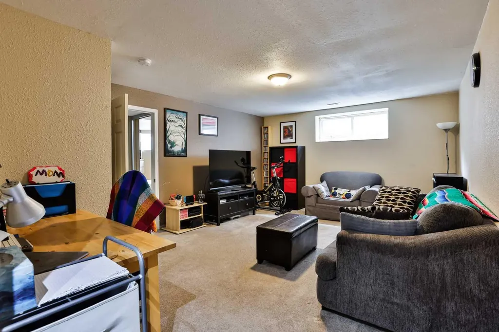 142 Peigan Court W Lethbridge AB T1K 7N2