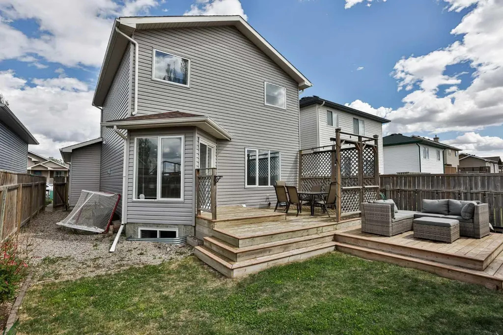 142 Peigan Court W Lethbridge AB T1K 7N2