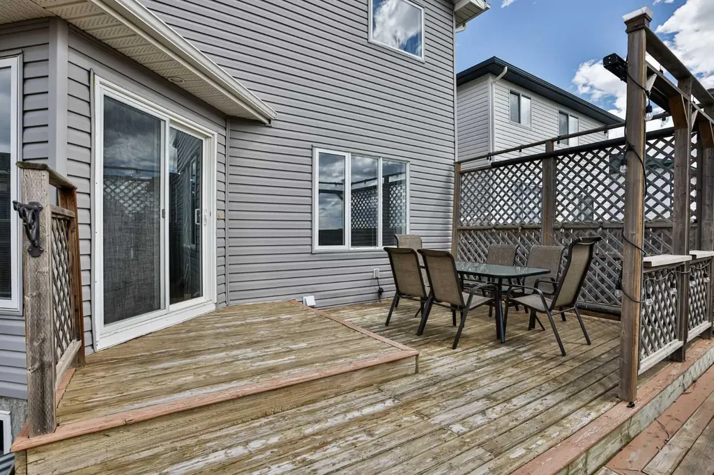 142 Peigan Court W Lethbridge AB T1K 7N2