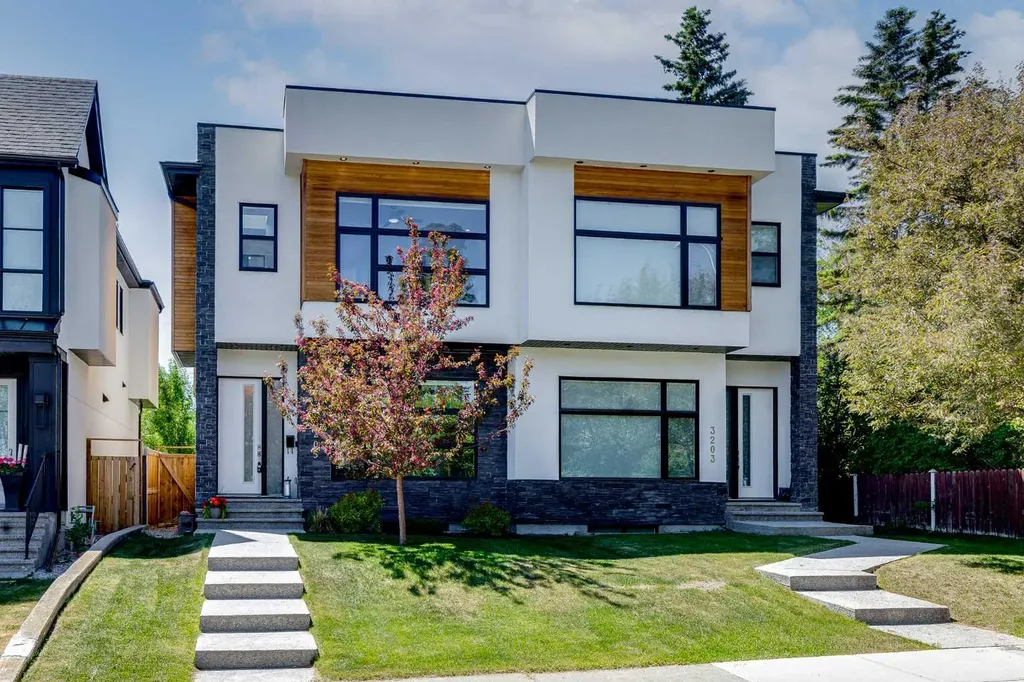 3205 Kinsale Road SW Calgary AB T3E 4S1