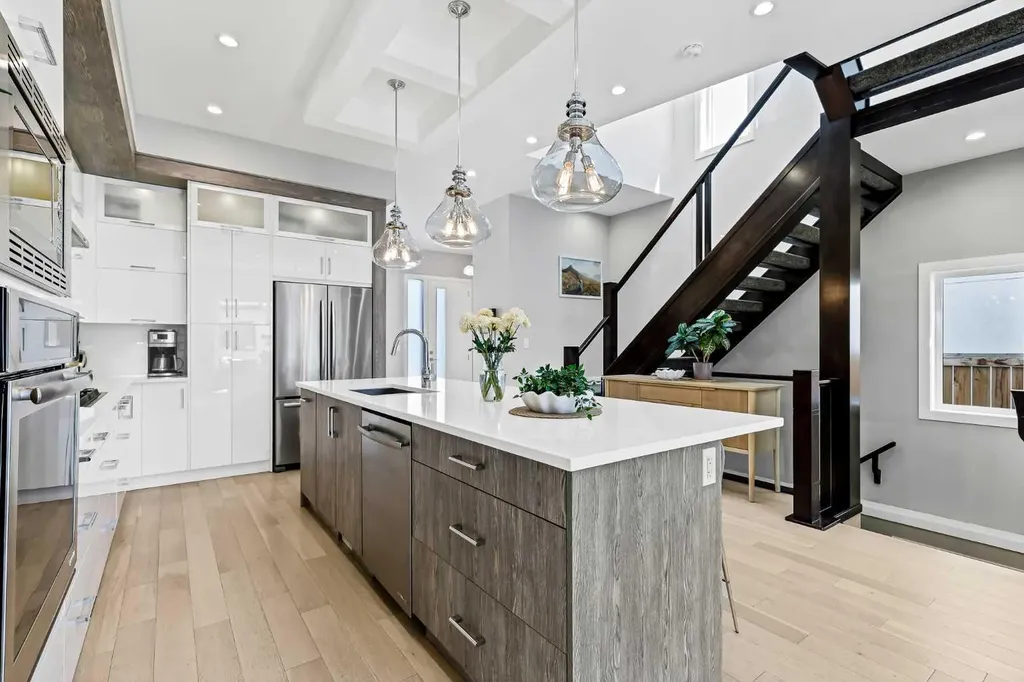 3205 Kinsale Road SW Calgary AB T3E 4S1