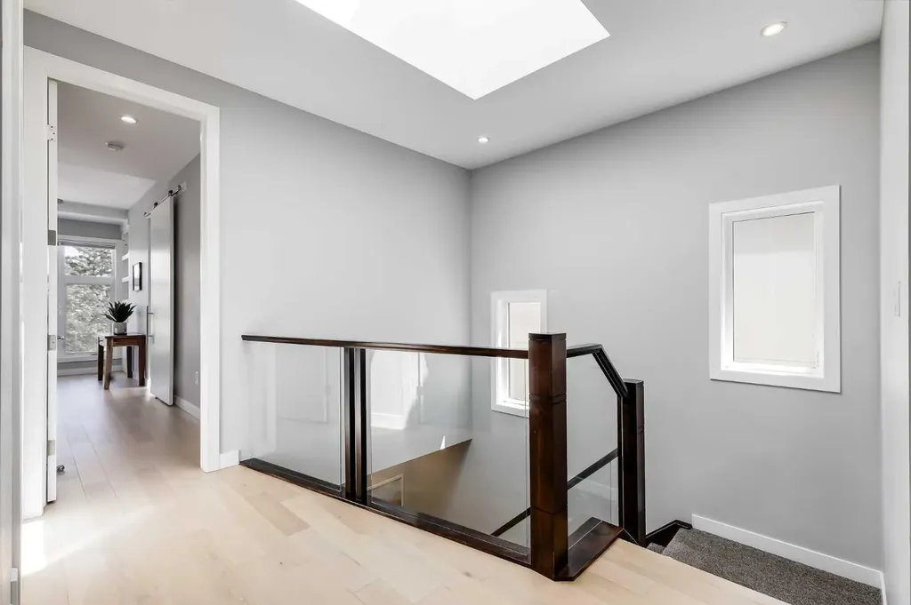 3205 Kinsale Road SW Calgary AB T3E 4S1