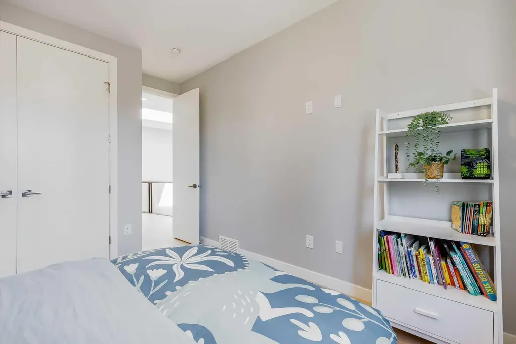 3205 Kinsale Road SW Calgary AB T3E 4S1