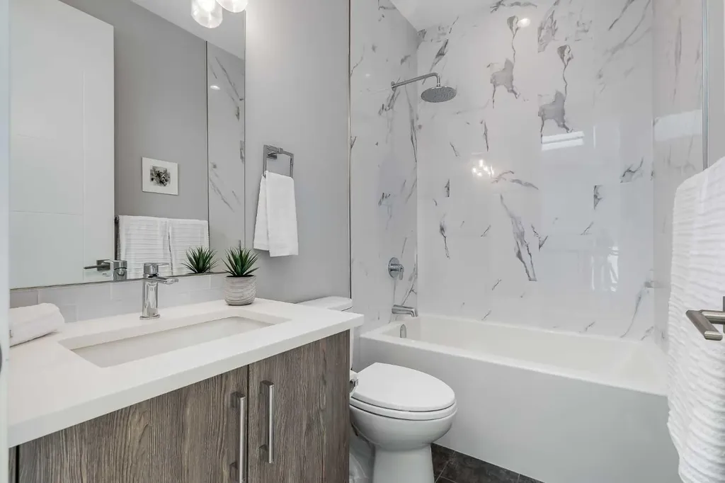 3205 Kinsale Road SW Calgary AB T3E 4S1