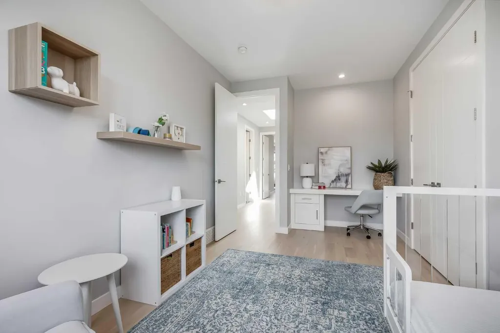 3205 Kinsale Road SW Calgary AB T3E 4S1