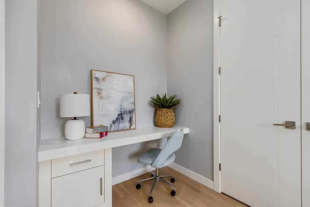 3205 Kinsale Road SW Calgary AB T3E 4S1