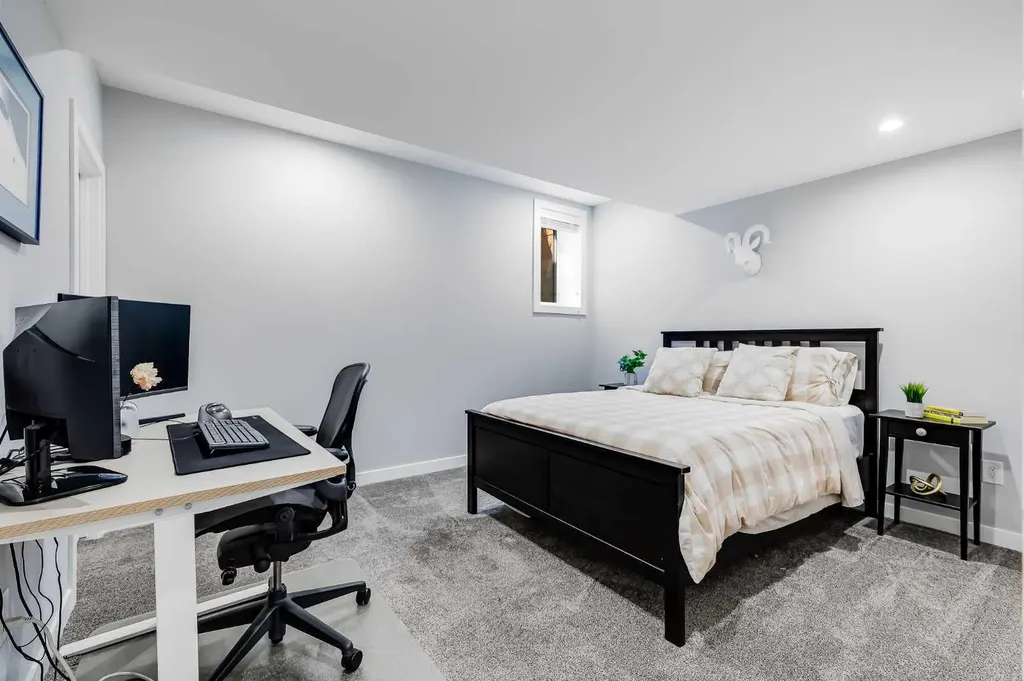 3205 Kinsale Road SW Calgary AB T3E 4S1