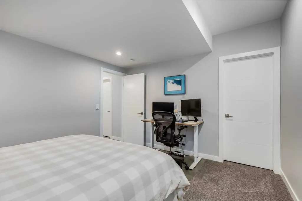 3205 Kinsale Road SW Calgary AB T3E 4S1
