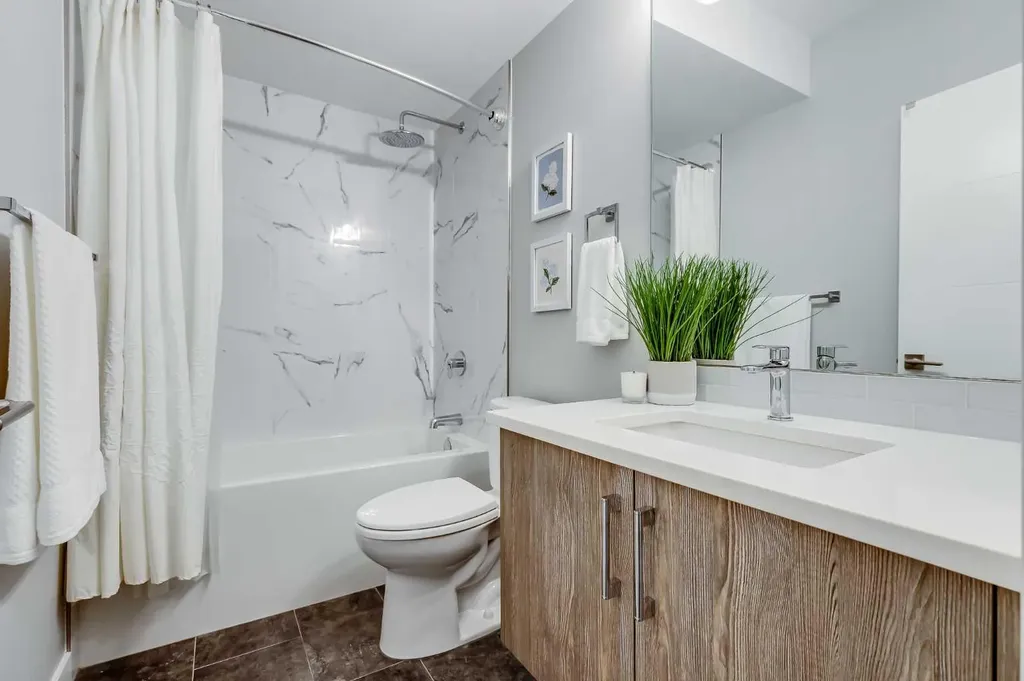 3205 Kinsale Road SW Calgary AB T3E 4S1