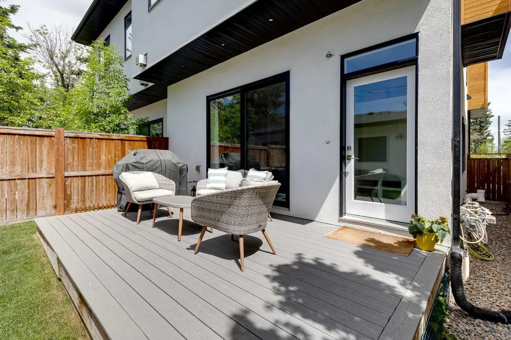 3205 Kinsale Road SW Calgary AB T3E 4S1