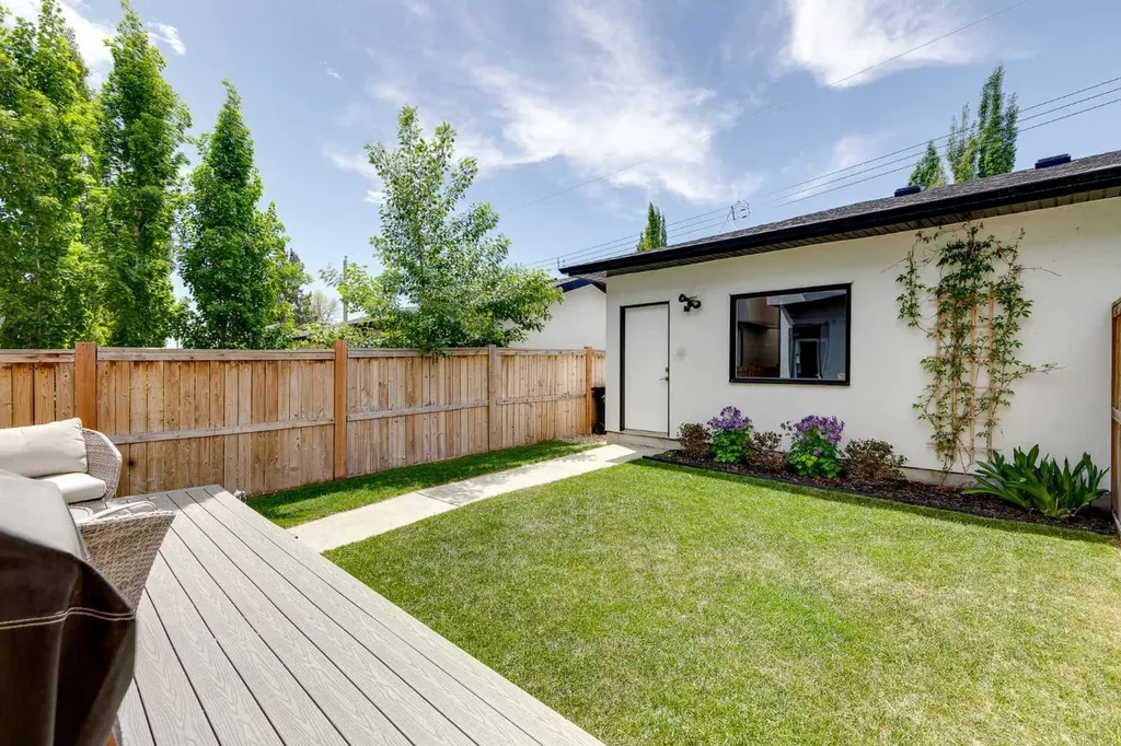 3205 Kinsale Road SW Calgary AB T3E 4S1