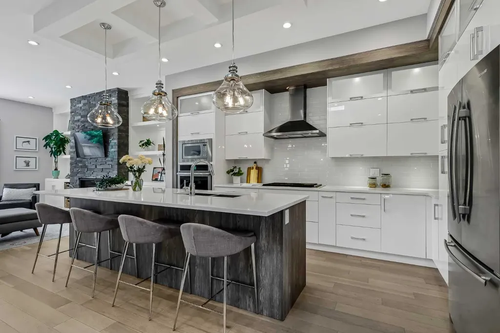 3205 Kinsale Road SW Calgary AB T3E 4S1