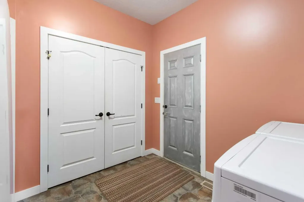 500 Harrison Court Crossfield AB T0M 0S0