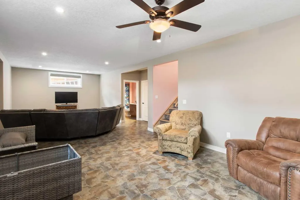 500 Harrison Court Crossfield AB T0M 0S0