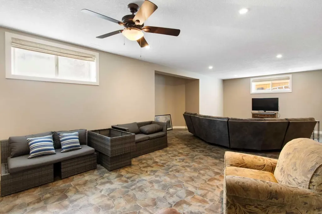 500 Harrison Court Crossfield AB T0M 0S0