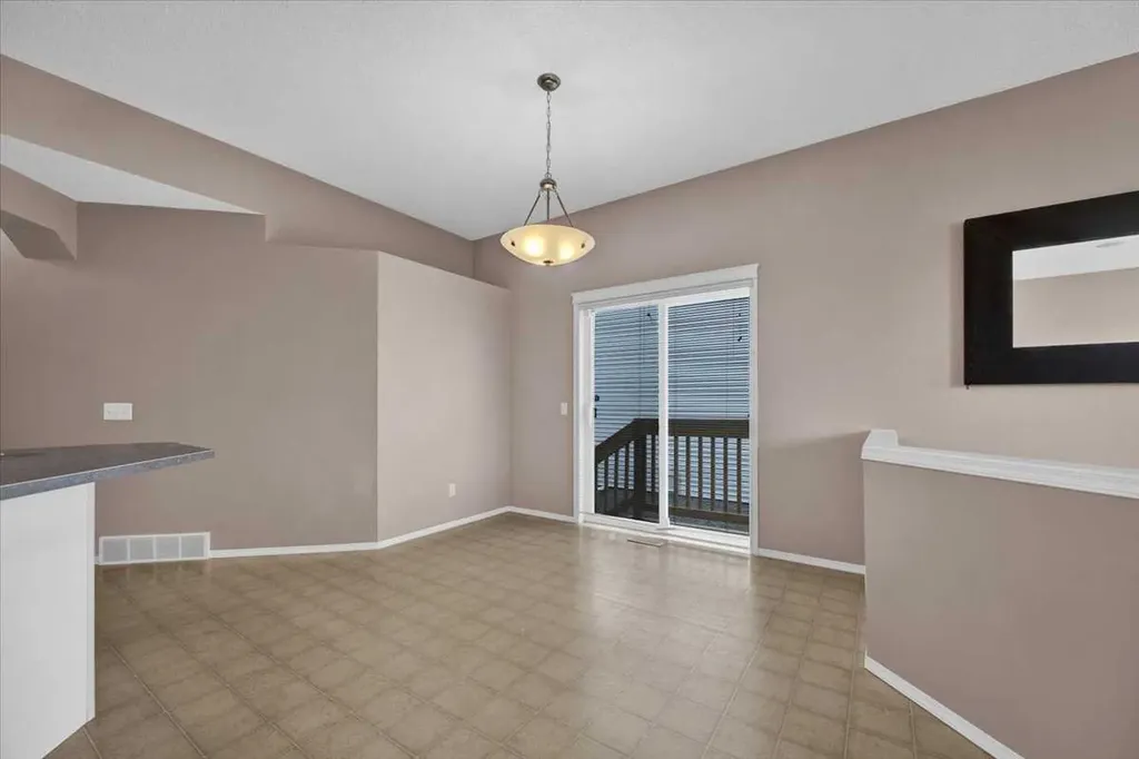231 Tuscany Drive NW Calgary AB T3L 2H9
