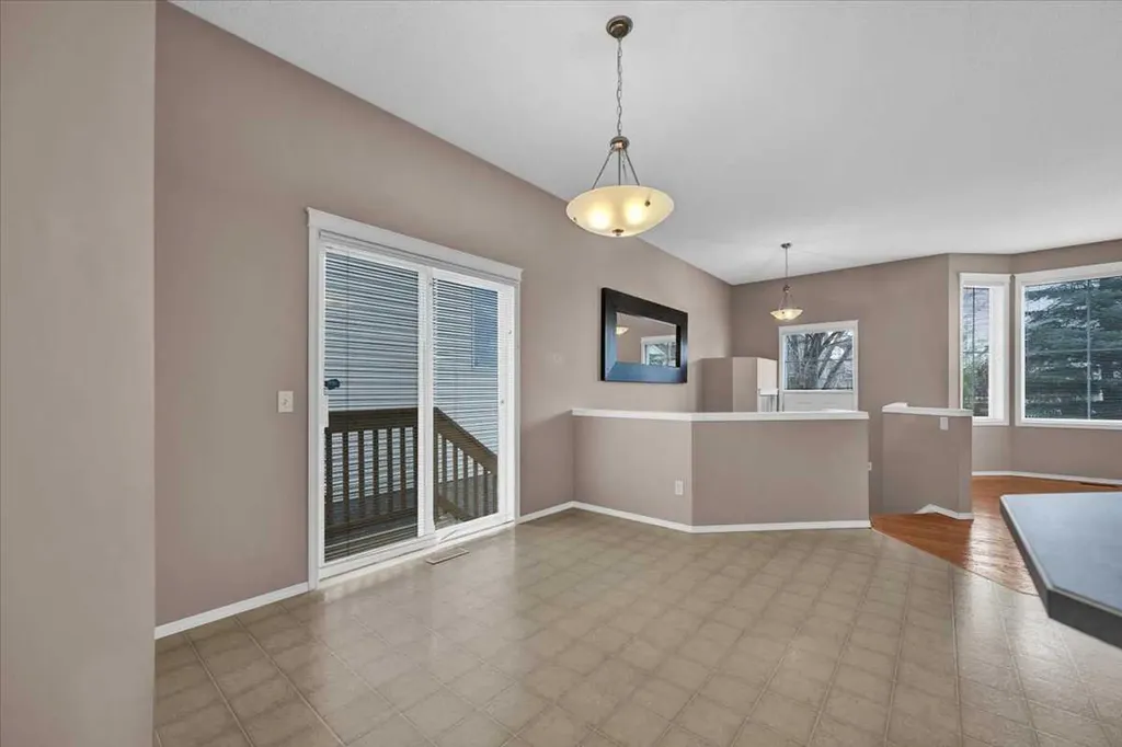 231 Tuscany Drive NW Calgary AB T3L 2H9