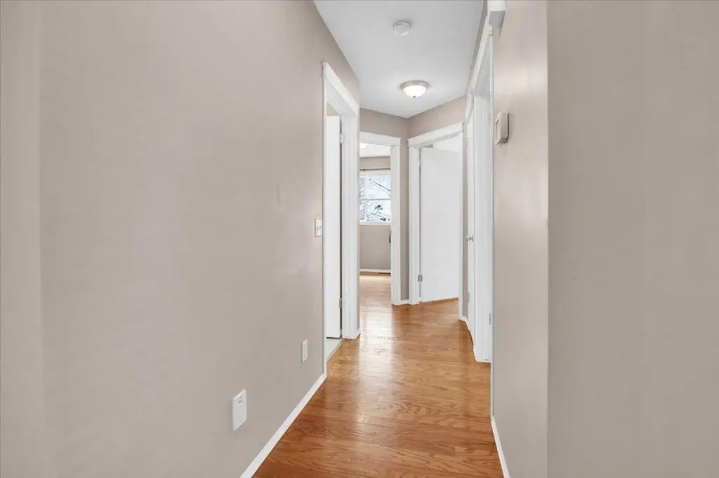 231 Tuscany Drive NW Calgary AB T3L 2H9
