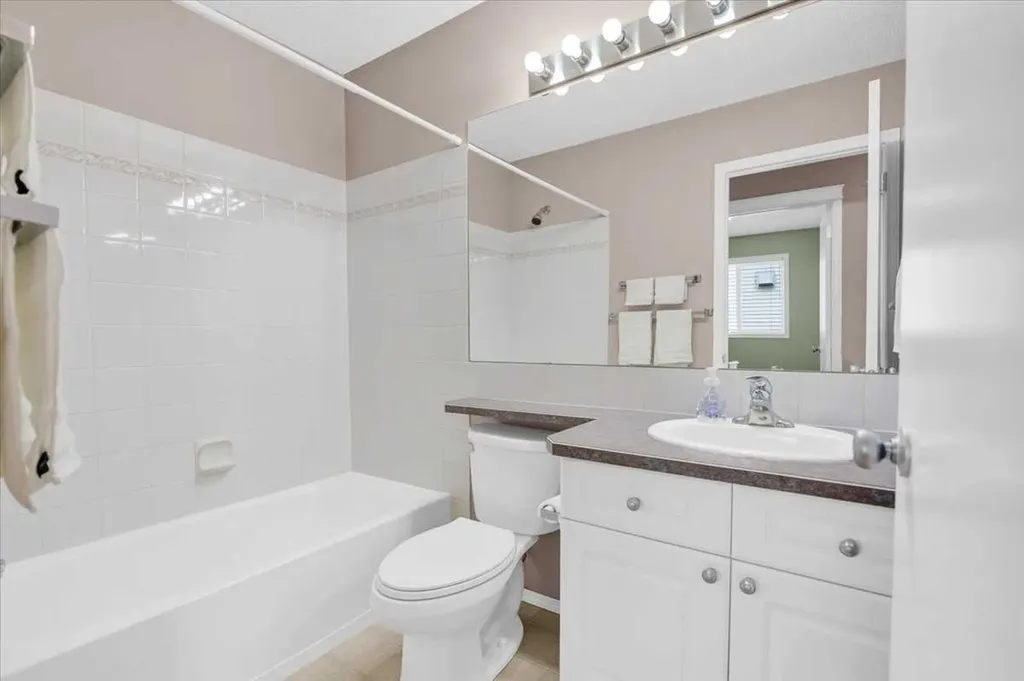 231 Tuscany Drive NW Calgary AB T3L 2H9