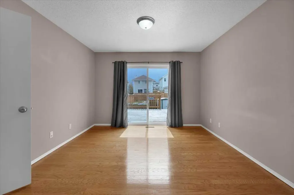231 Tuscany Drive NW Calgary AB T3L 2H9