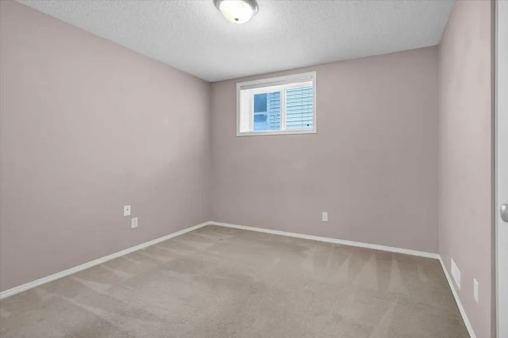 231 Tuscany Drive NW Calgary AB T3L 2H9