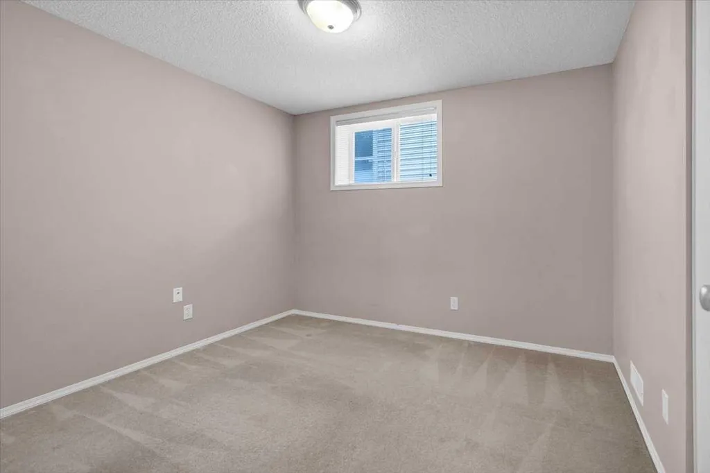 231 Tuscany Drive NW Calgary AB T3L 2H9