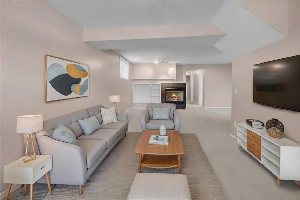 231 Tuscany Drive NW Calgary AB T3L 2H9