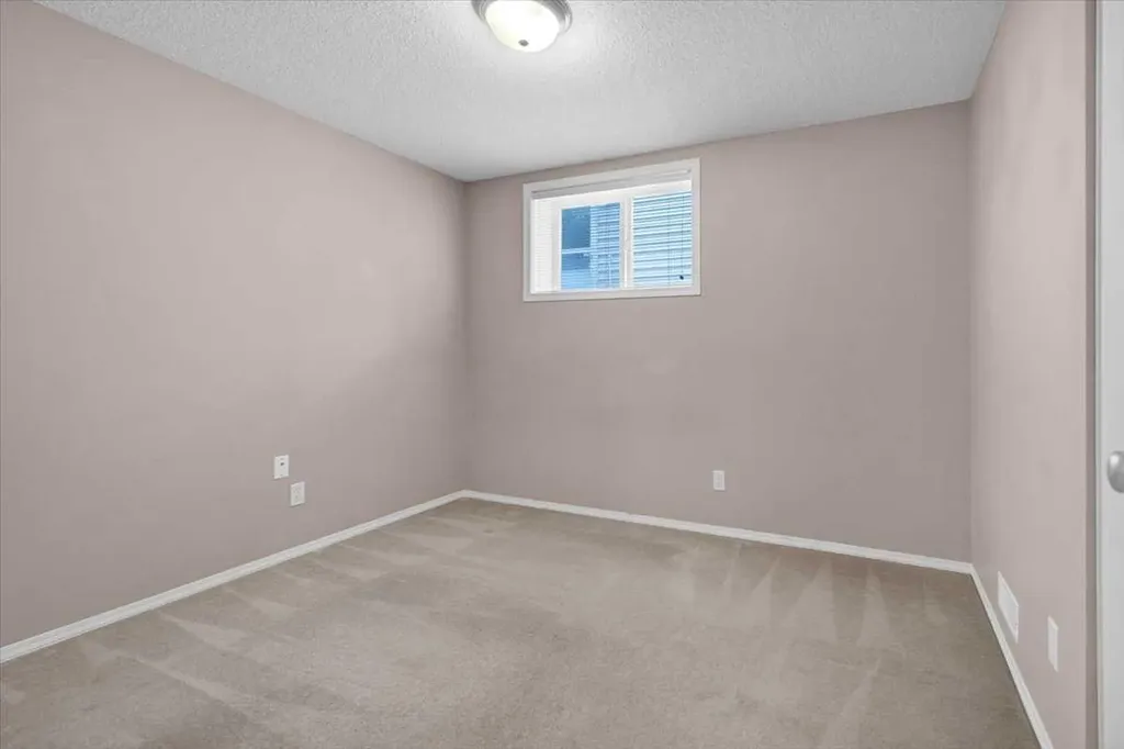 231 Tuscany Drive NW Calgary AB T3L 2H9