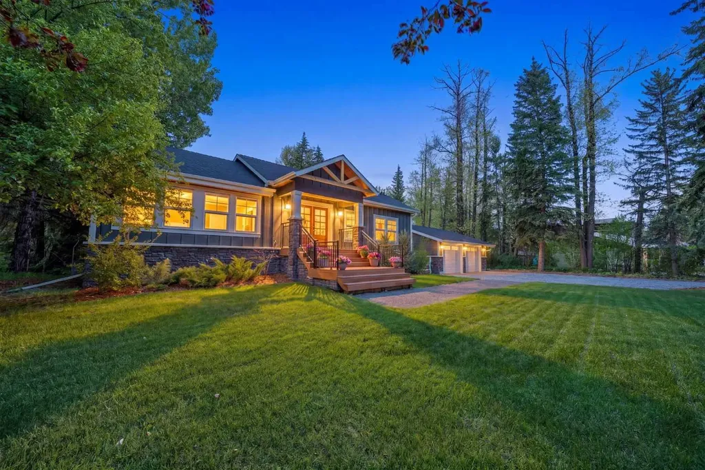 7136 Bow Crescent NW Calgary AB T3B 2B9