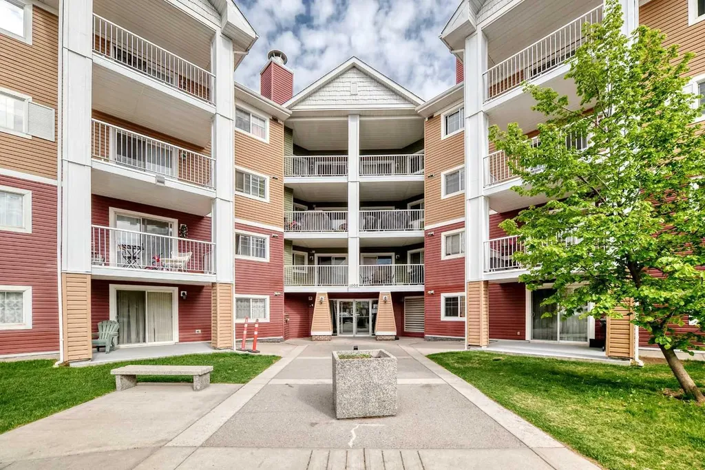 10 Prestwick Bay SE Calgary AB T2Z 0E6
