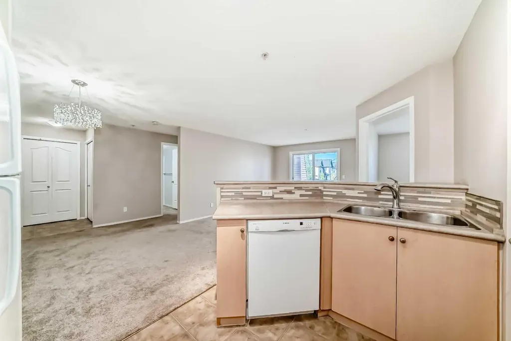 10 Prestwick Bay SE Calgary AB T2Z 0E6