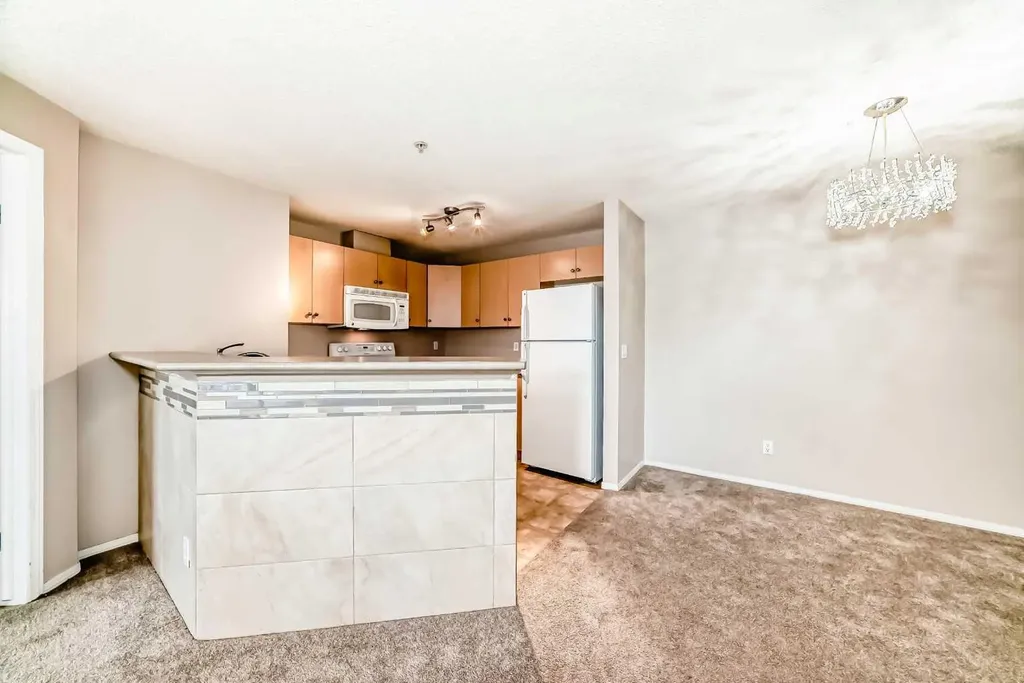 10 Prestwick Bay SE Calgary AB T2Z 0E6