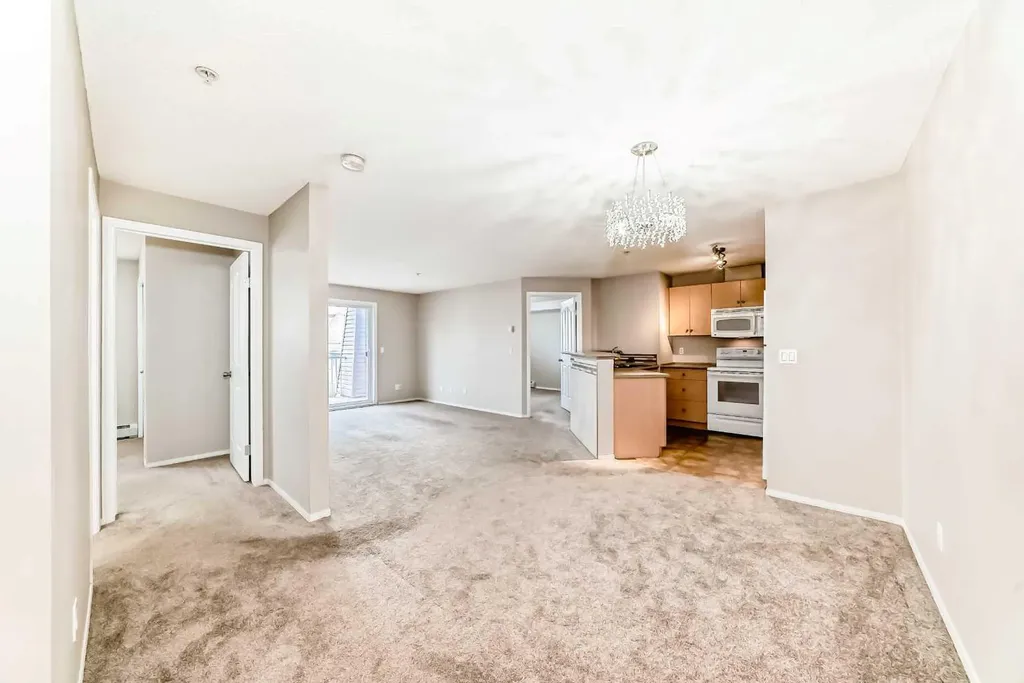 10 Prestwick Bay SE Calgary AB T2Z 0E6
