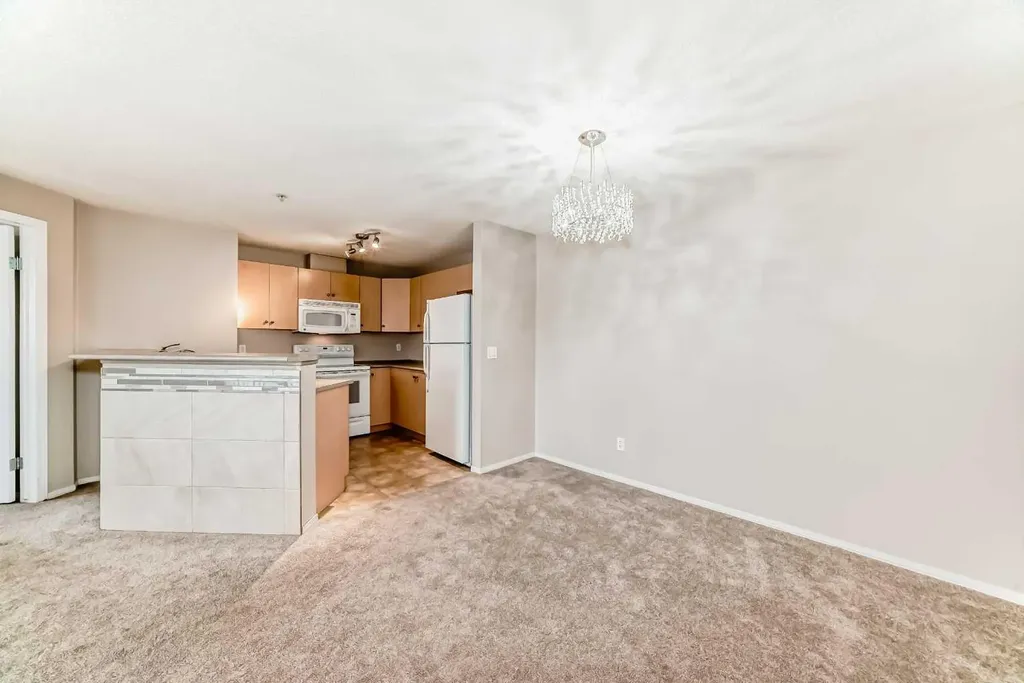 10 Prestwick Bay SE Calgary AB T2Z 0E6