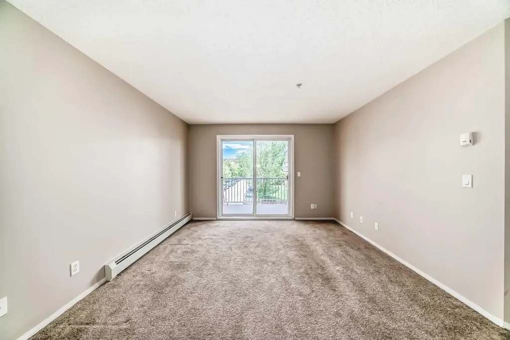 10 Prestwick Bay SE Calgary AB T2Z 0E6