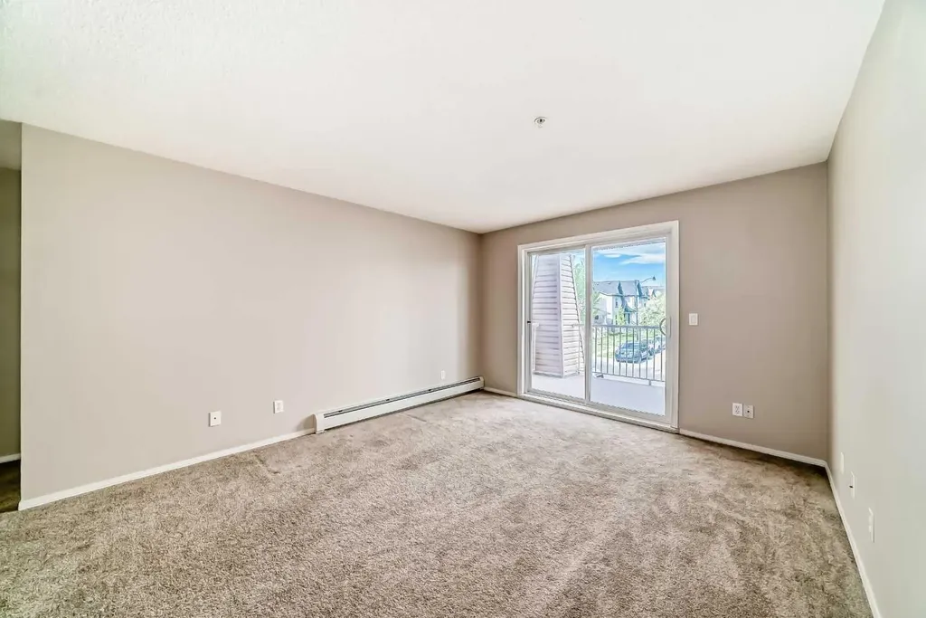 10 Prestwick Bay SE Calgary AB T2Z 0E6