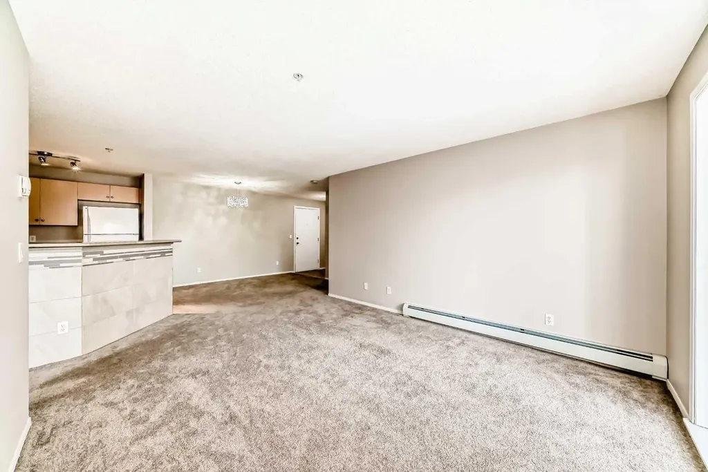 10 Prestwick Bay SE Calgary AB T2Z 0E6